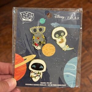 Pop Pin WALL-E Enamel Pin Set NWT